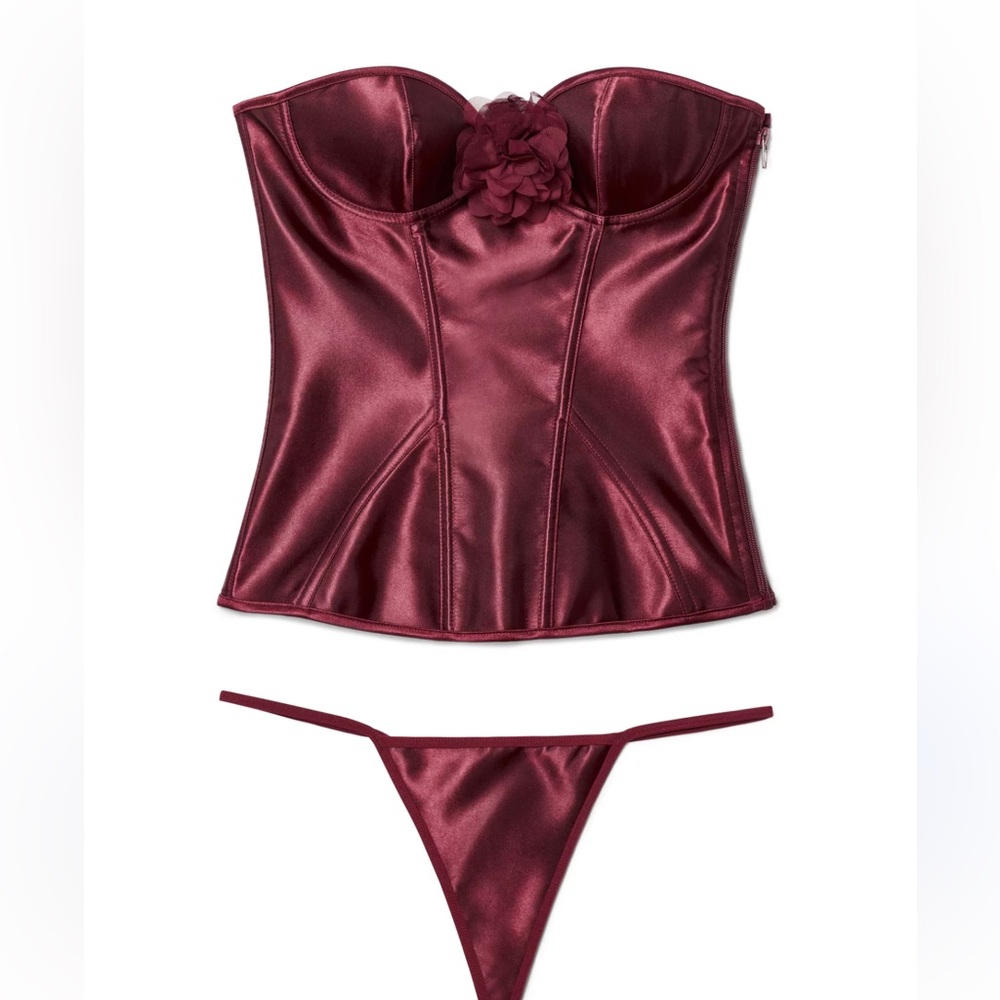 Elegant Burgundy Corset with Lace-Up Detail and panty
